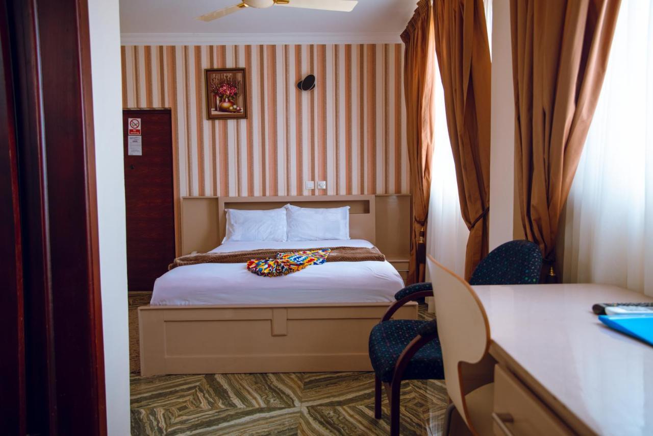 Exotic Palace Hotel Tema Kültér fotó